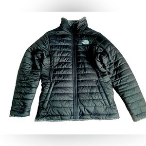 Girl’s North Face reversible puffer/fleece jacket; size 14/16